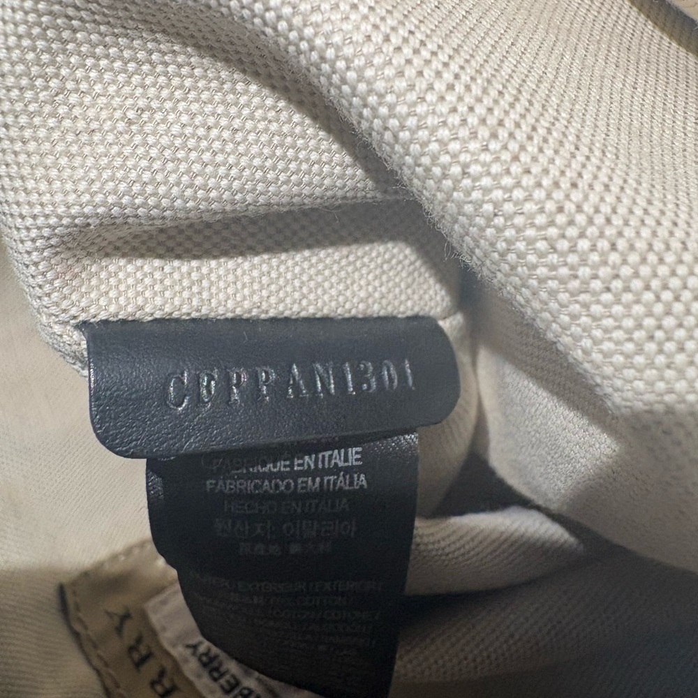 Burberry Cream Canvas Tote with Black Logo Panel - Picture 6 of 7